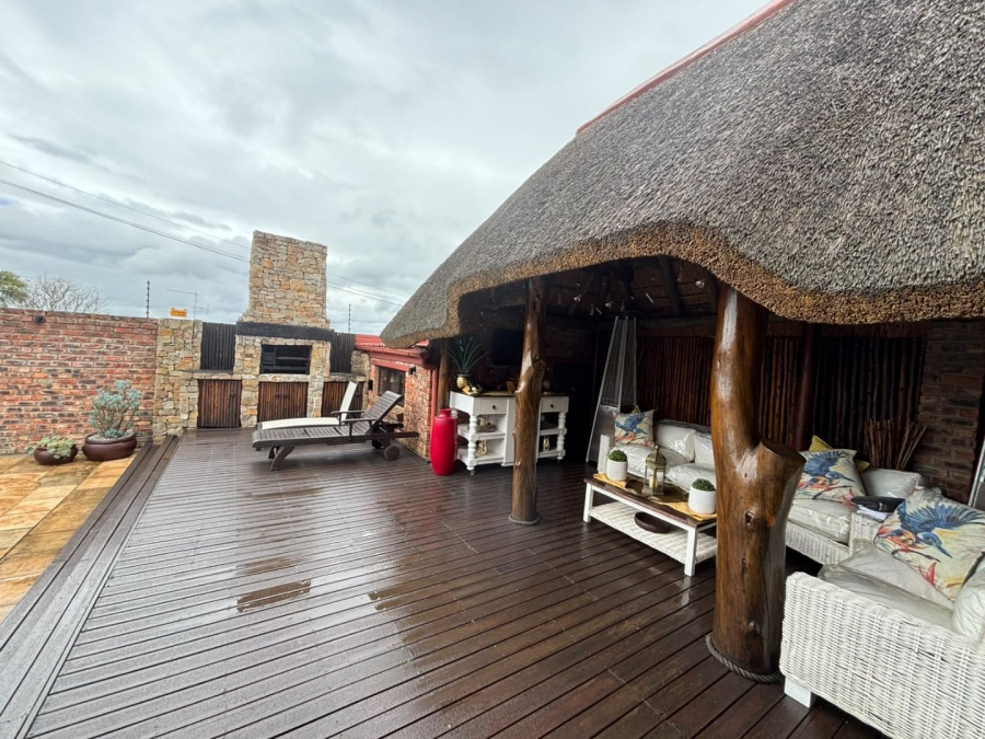 3 Bedroom Property for Sale in Uitenhage Central Eastern Cape